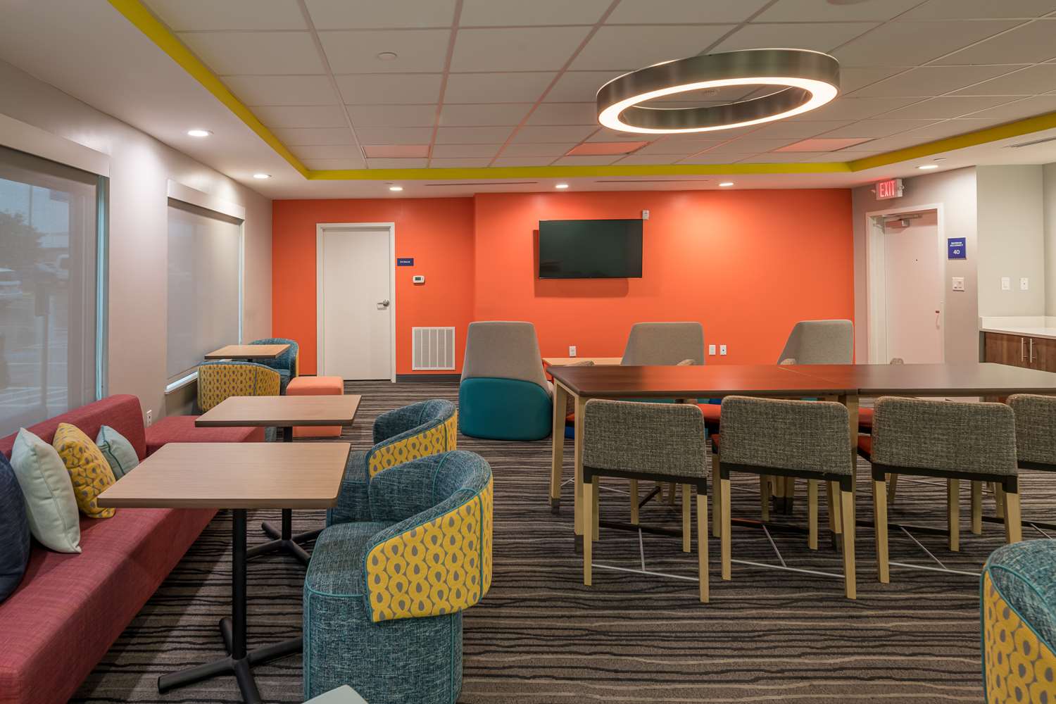 restaurant cafeteria