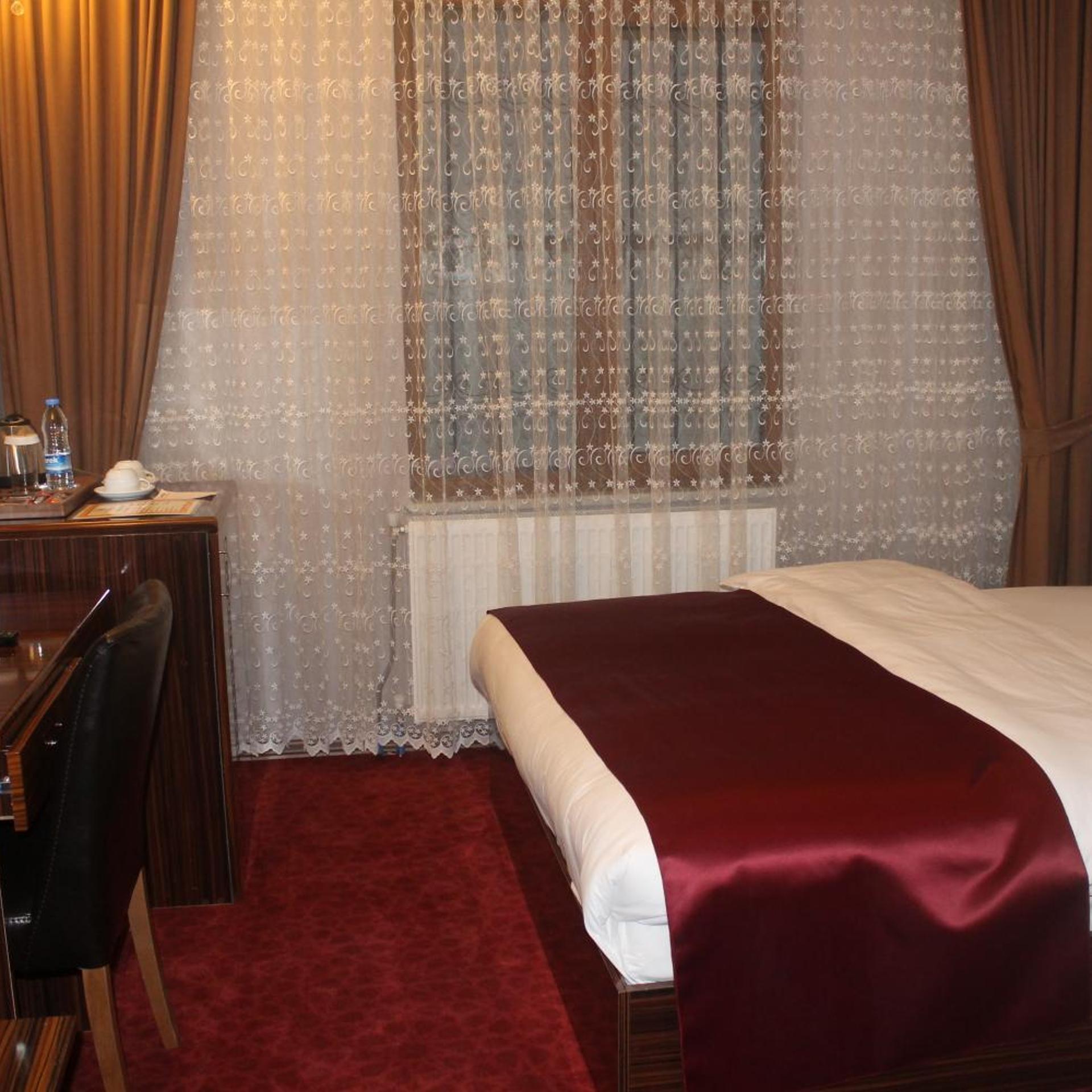 Resmina Otel Van 38/42