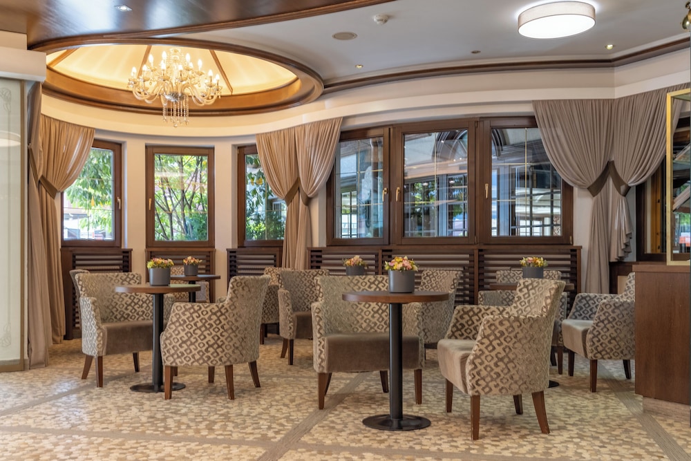 Strass Hotel Dependance 49/57
