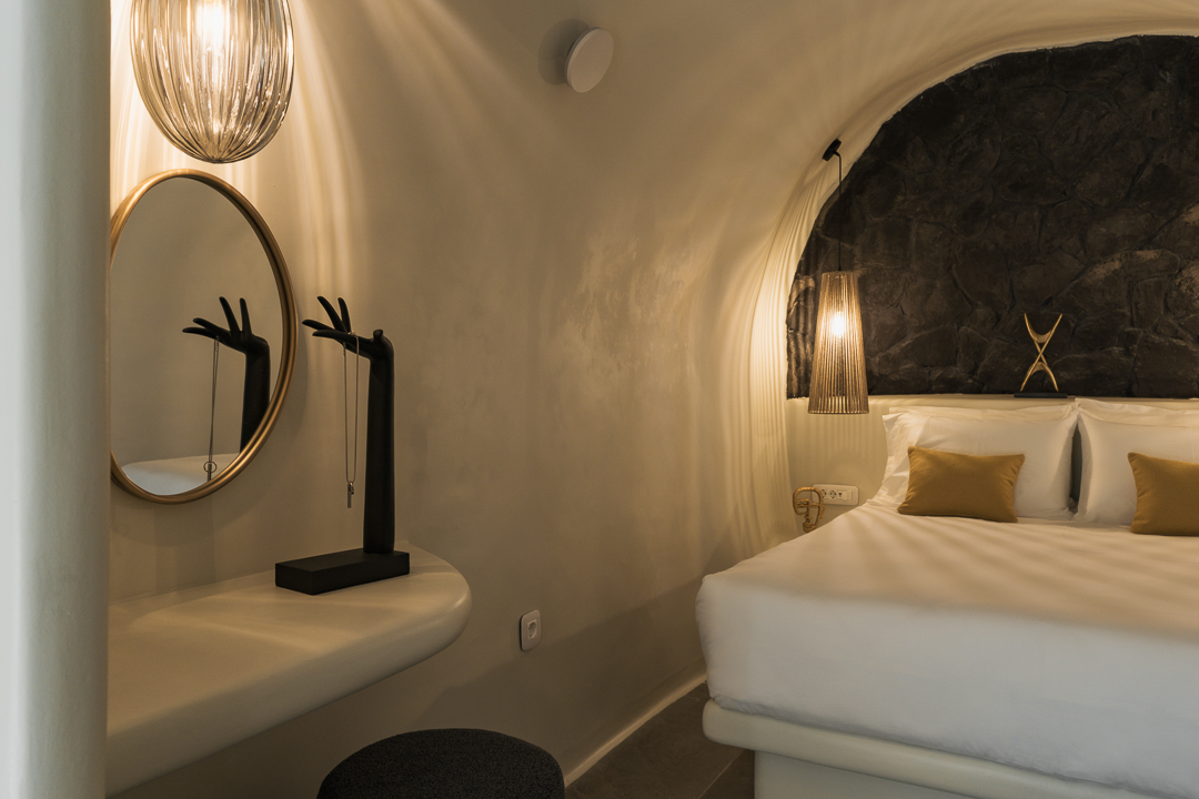 junior suite, jetted tub