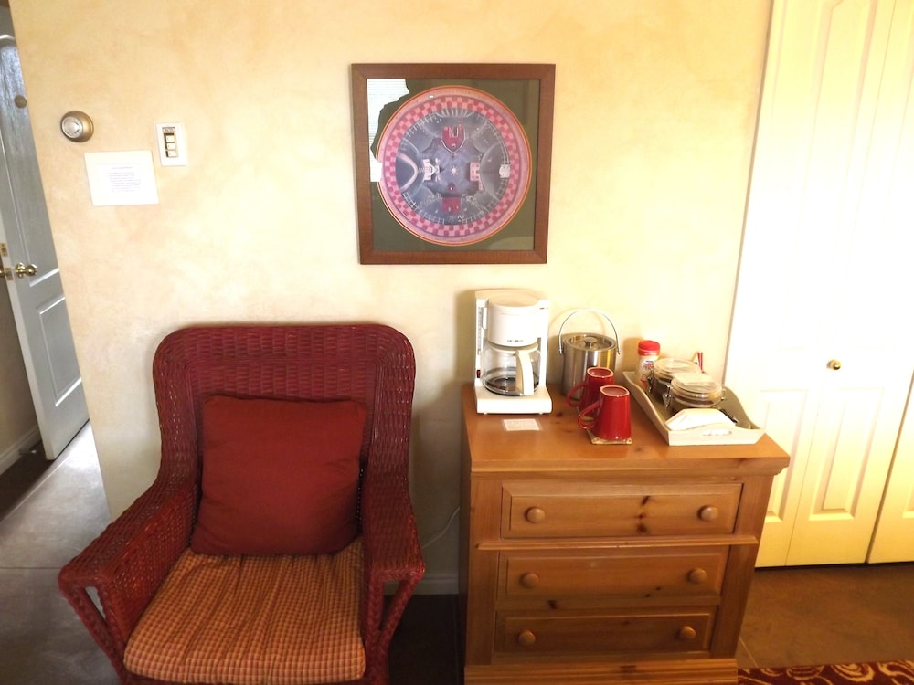 Skyridge Inn Bed & Breakfast 42/73