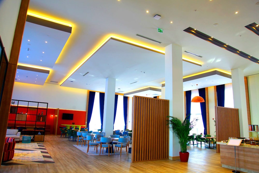 Ramada Encore by Wyndham Zomin 26/41