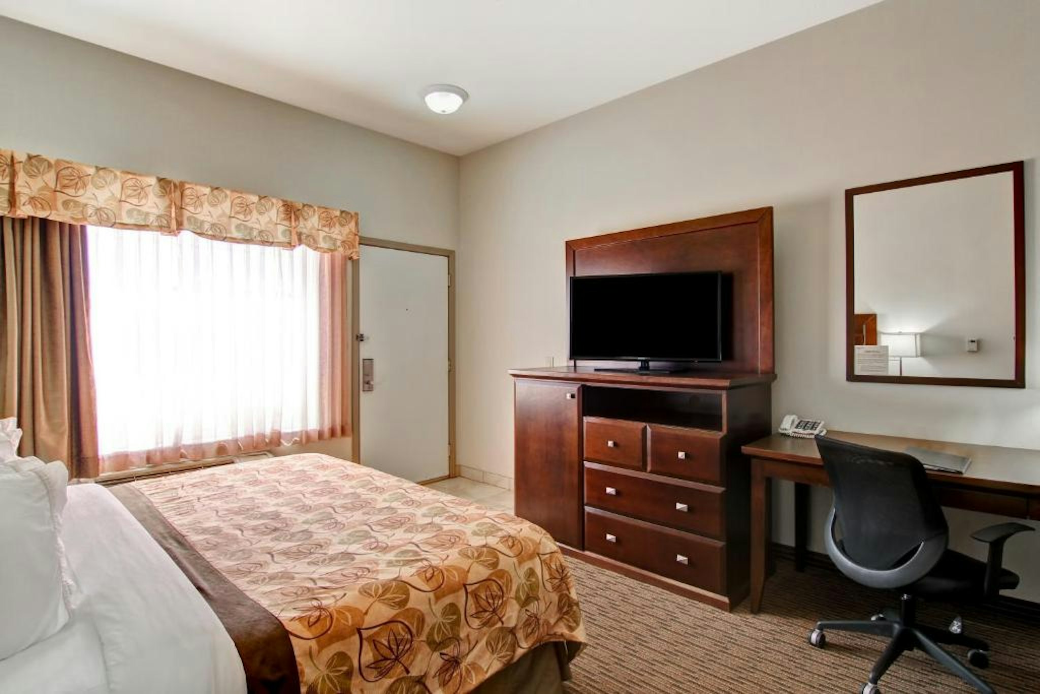 Weyburn Canalta Hotel 11/41