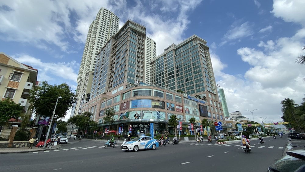 Balcony Seaview Nha Trang Centre 51/61