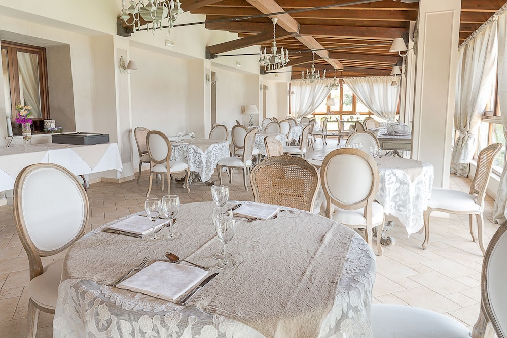 Villa Calandrino Hotel 57/65