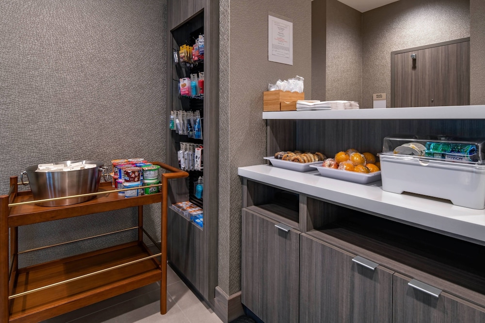 SpringHill Suites by Marriott Wrentham Plainville 37/48