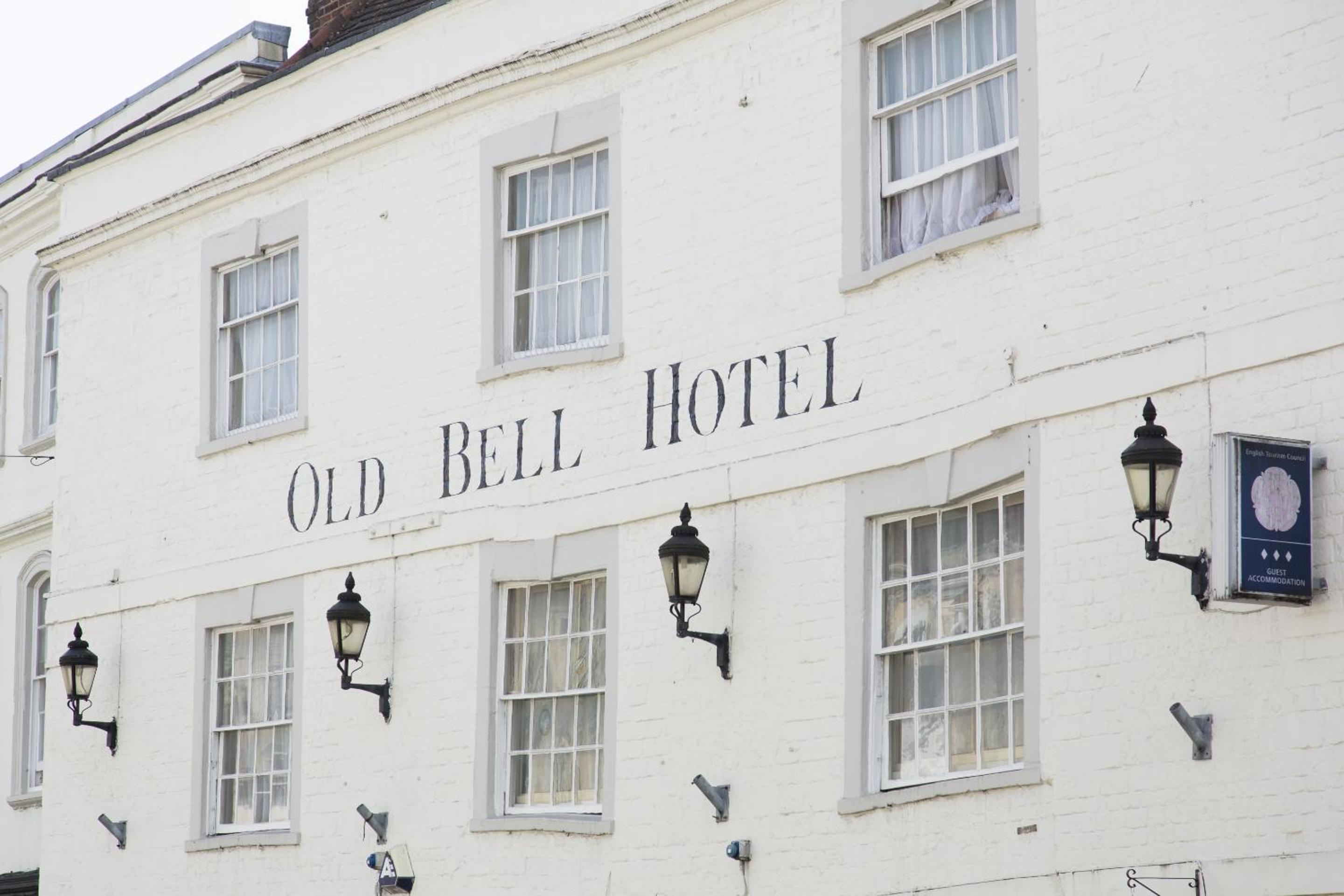 The Old Bell Inn 7/51