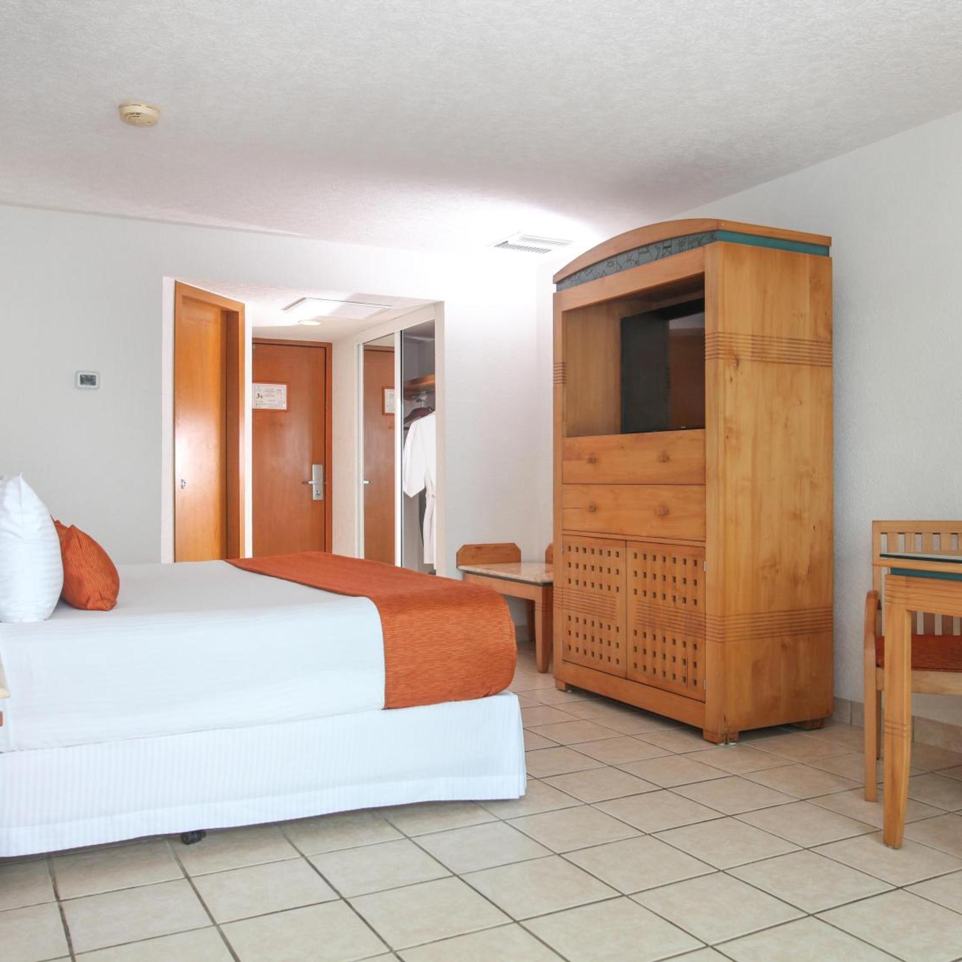 Deluxe, Double Bed, City or Terrace View
