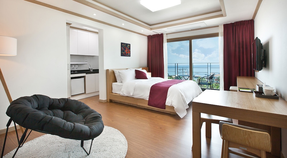 Familia Hotel Jeju 28/61