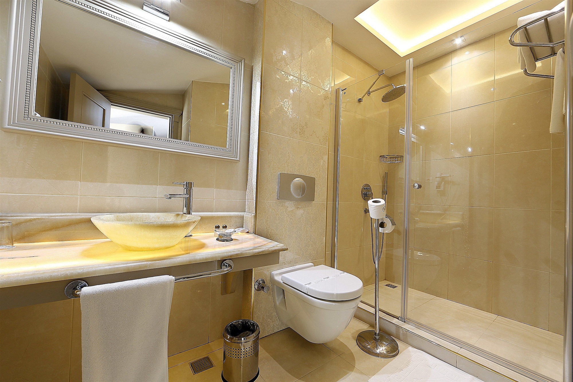 Superior, Double Bed, Sea View, Balcony, Fuat Pasa Yalisi 3/6