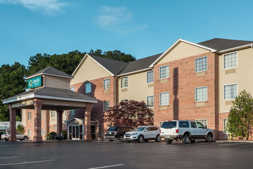 Quality Inn and Suites Big Stone Gap 2/40