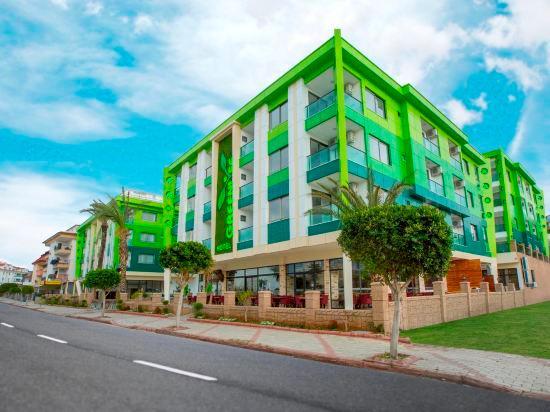 Green Life Hotel 4/28
