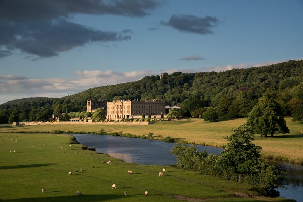 Old Hall Hotel 5/70