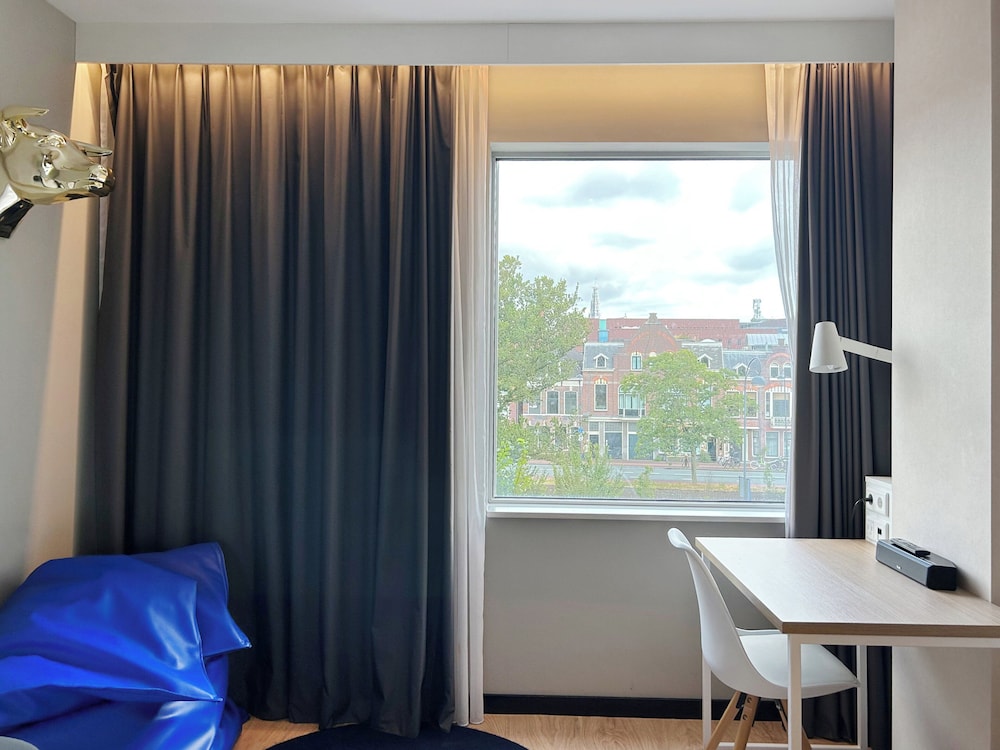 Holiday Inn - the niu, Dairy Haarlem by IHG 40/58
