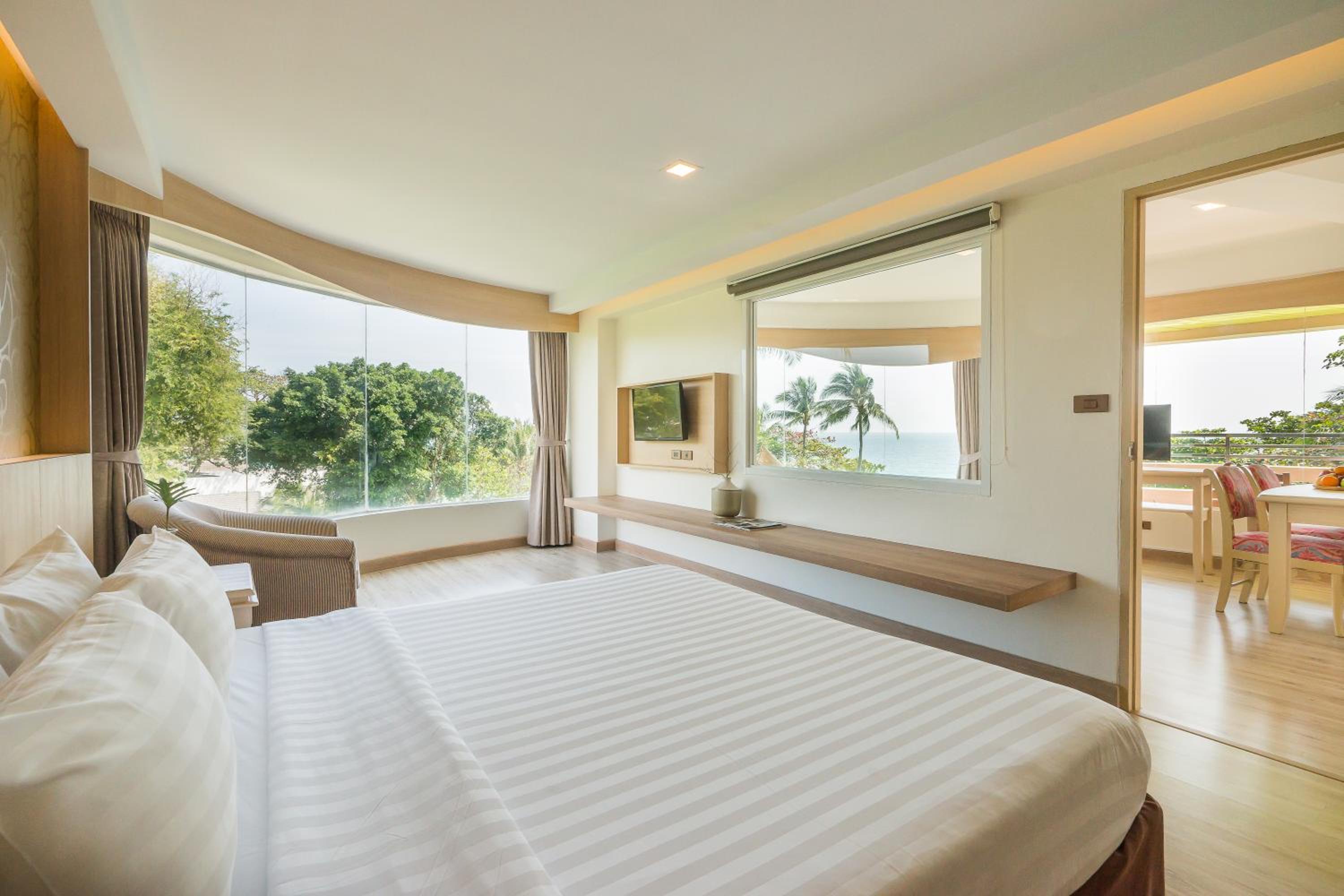 Sunrise, Suite