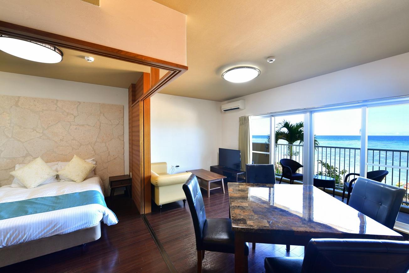 2 Bedrooms, Deluxe, Ocean View, Living Area