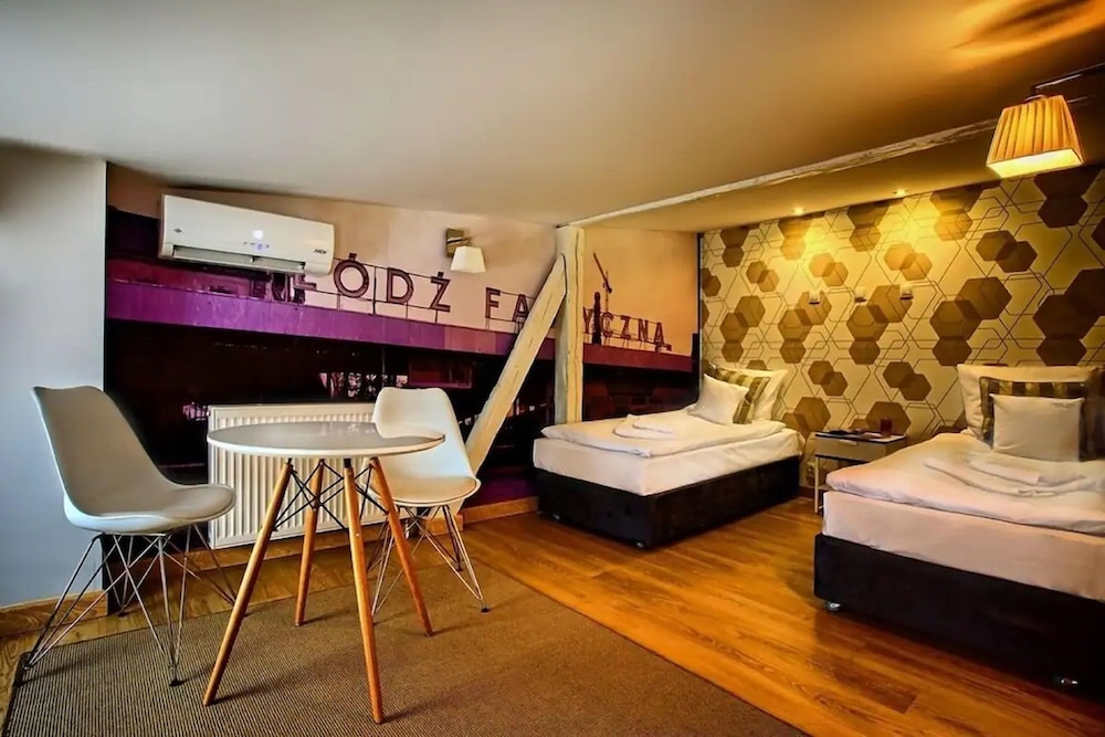 Stare Kino- Cinema Residence 18/50
