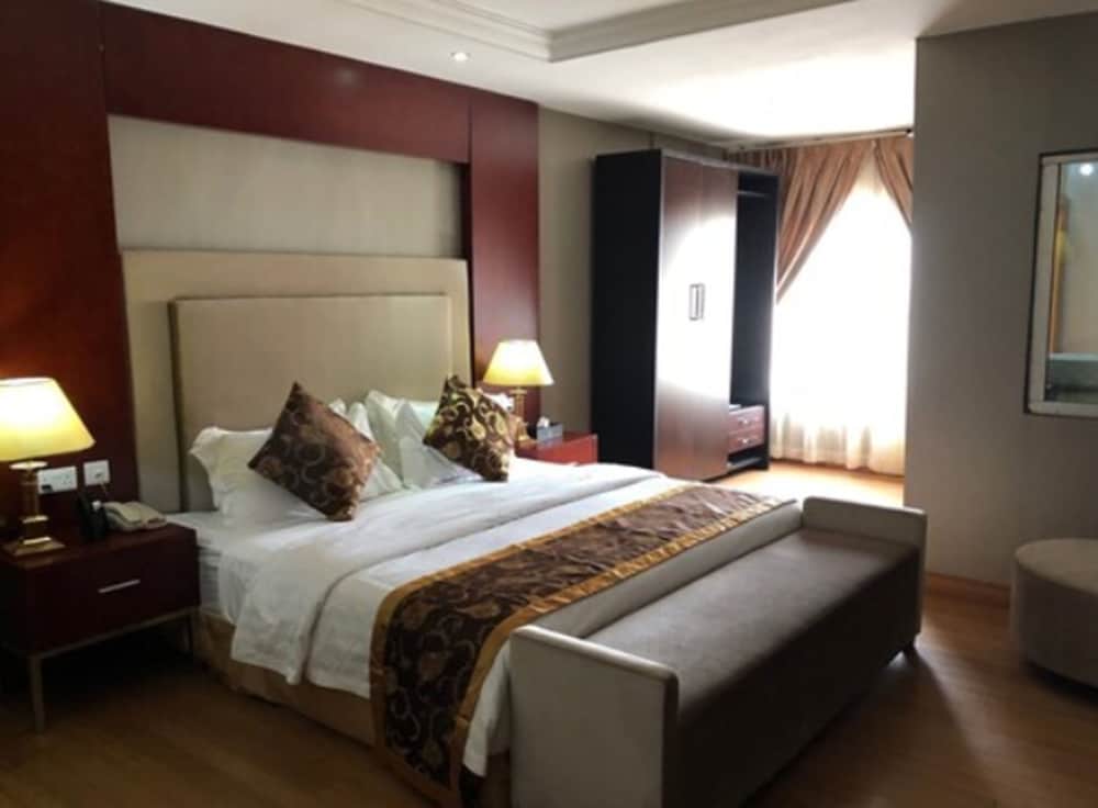 Bon Hotel Sunshine Enugu 12/50