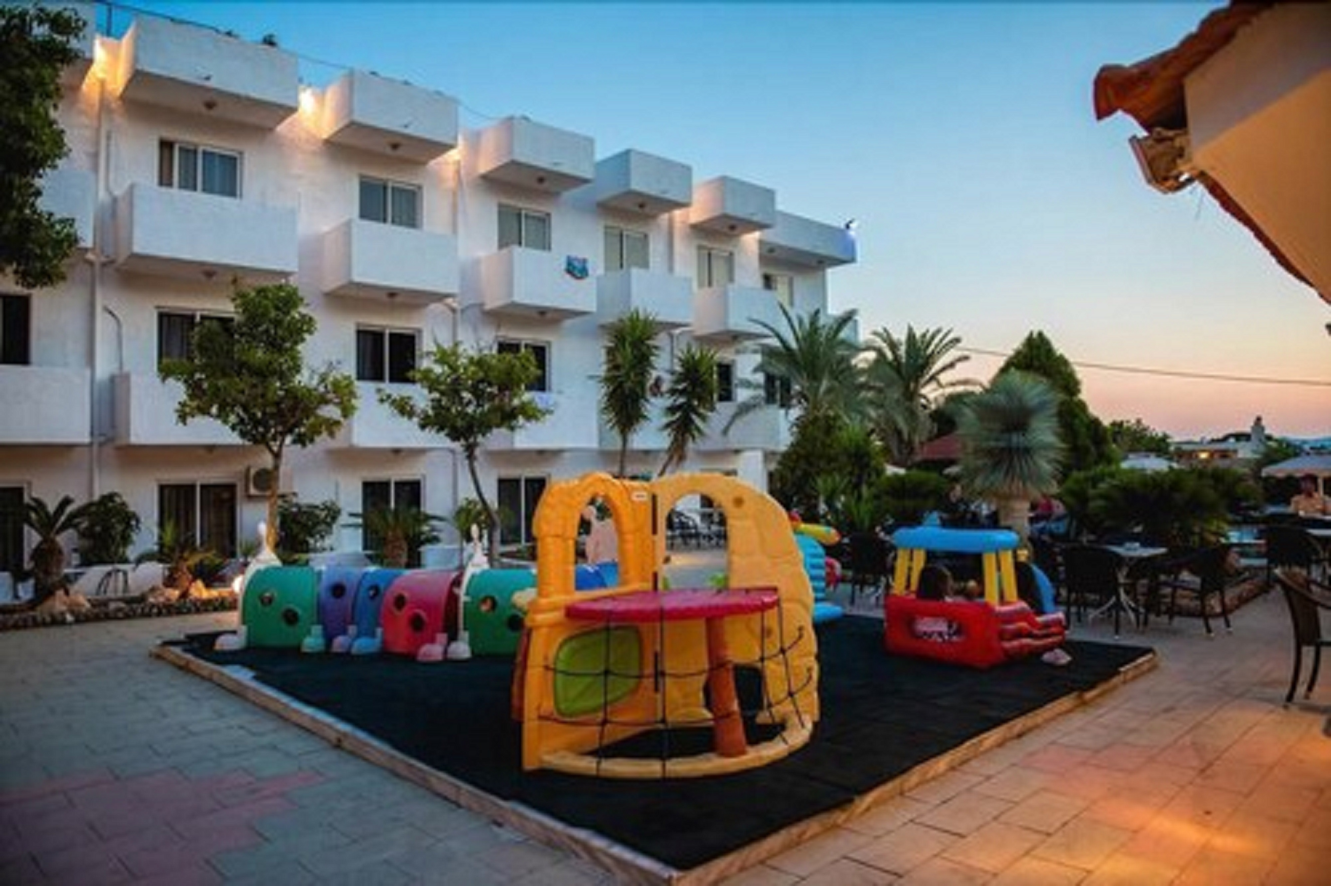 Pefkos Breeze Family Resort and Spa 21/37