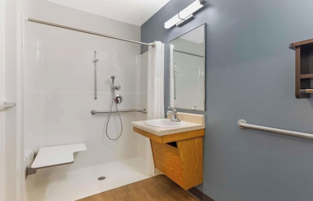 Studio 6 Extended Stay Fort Myers FL 45/49