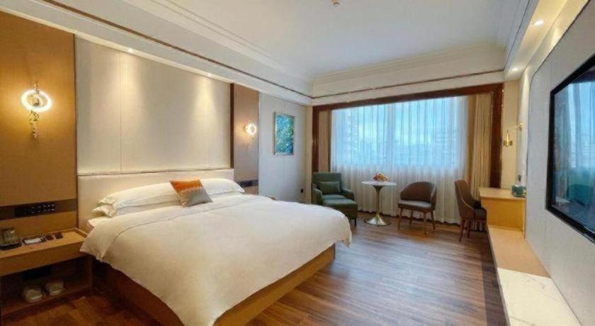 Chaozhou Hotel 19/49