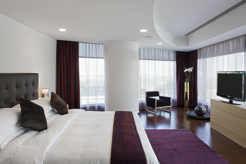 4 BEDROOMS, DUPLEX, GALLERY, RESIDENCE