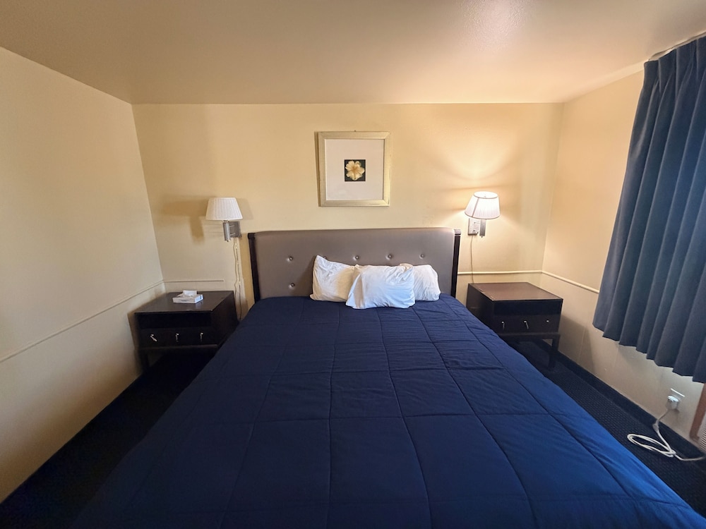 East Grand Inn Grand Forks ND I 29 18/64