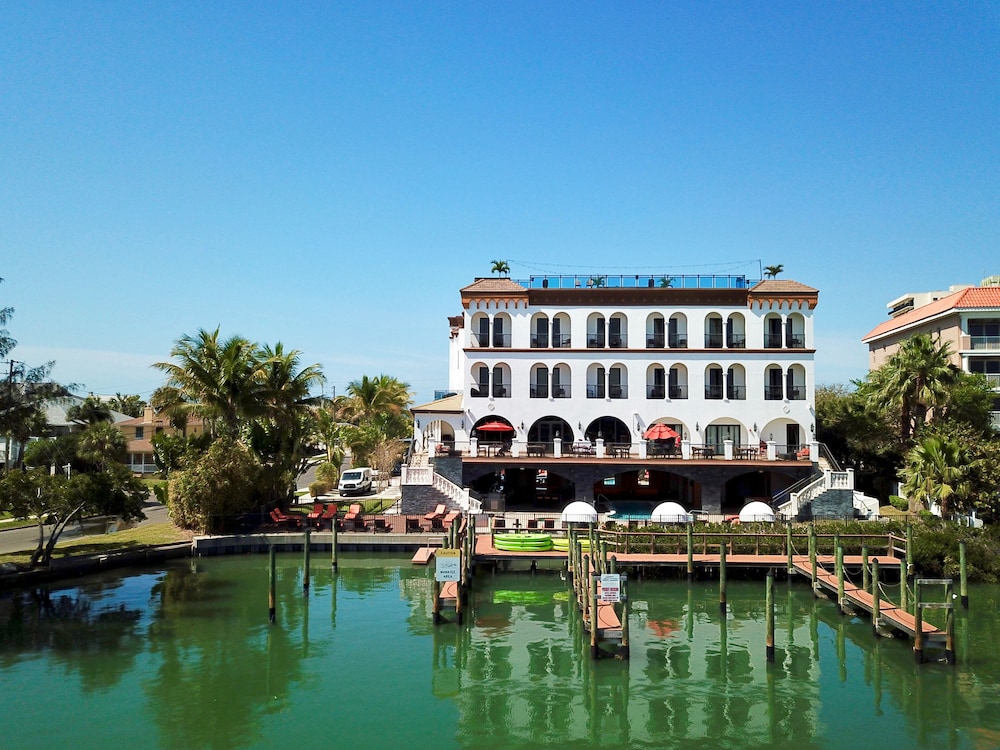 The Hotel Zamora 5/34