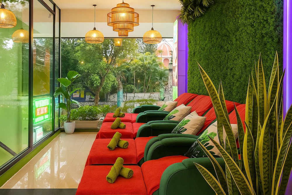 HOANG PHI HOTEL 35/50
