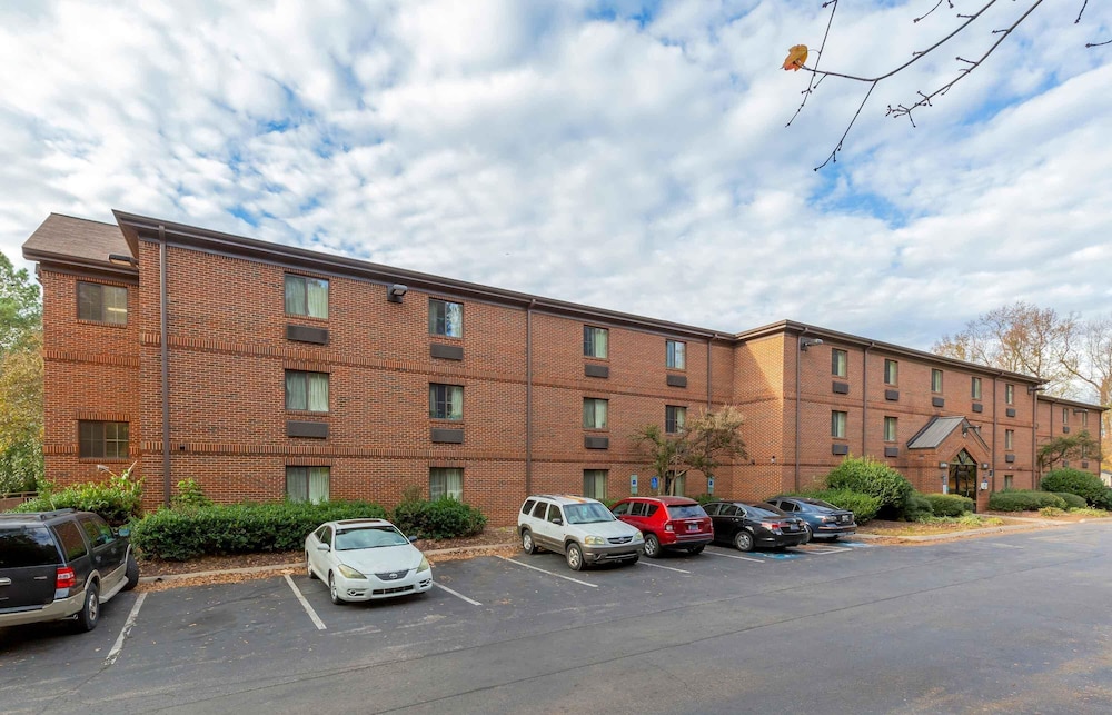 Extended Stay America-Raleigh-North Raleigh-Wake Towne Drive 47/51