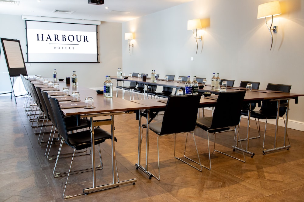 Guildford Harbour Hotel 41/49
