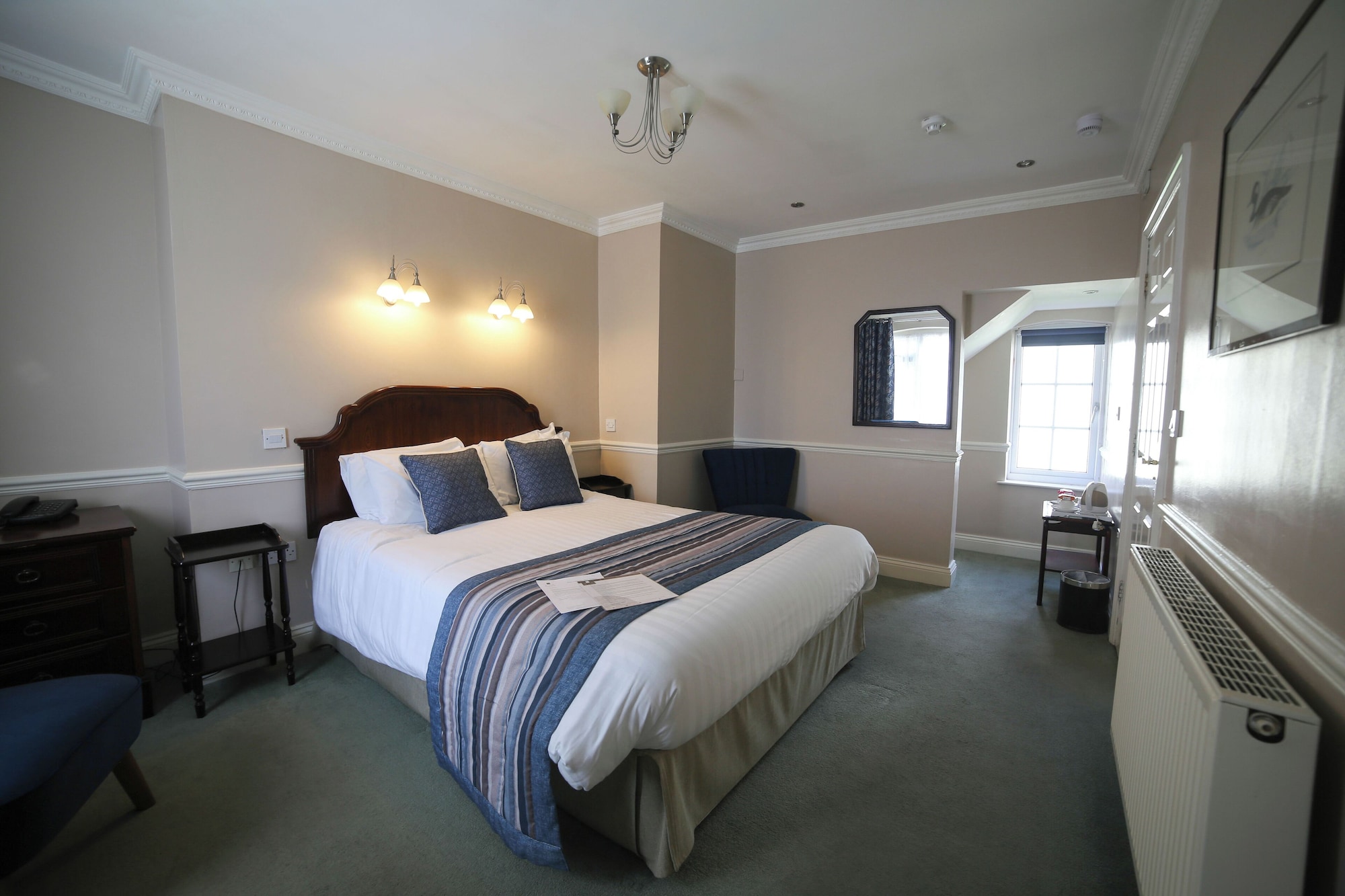Courtyard, Standard, Double Bed