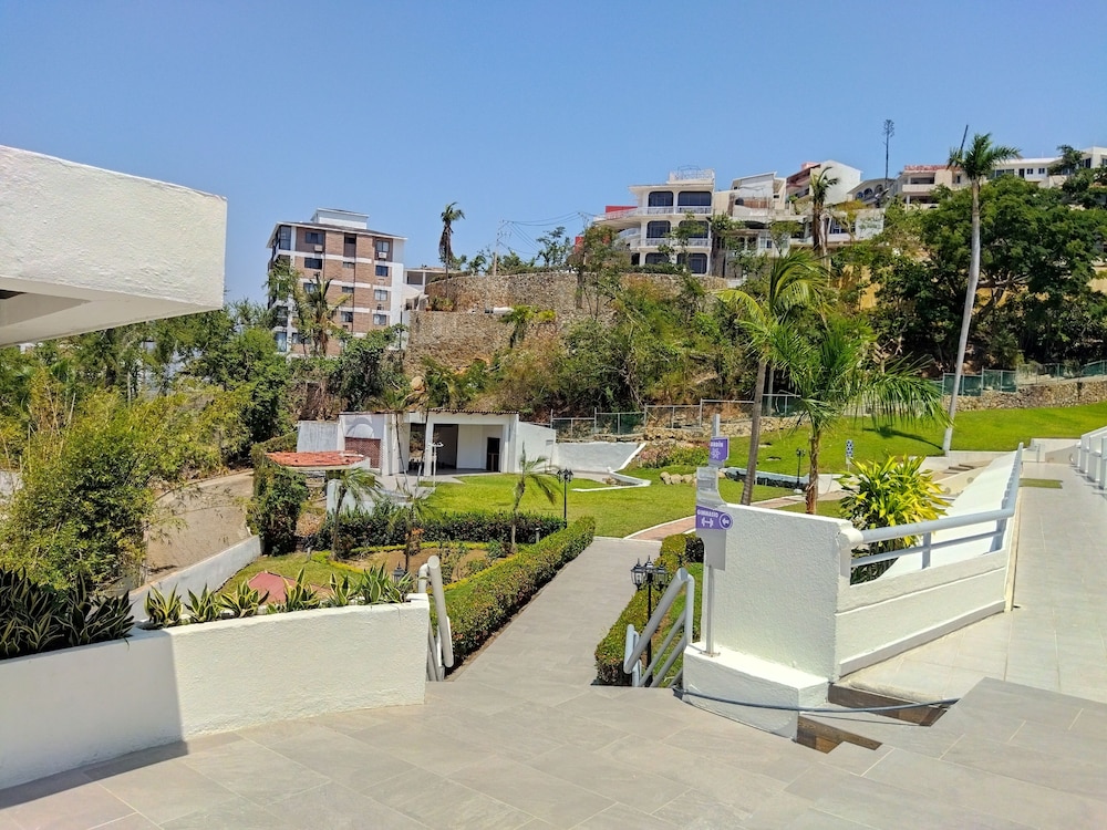 Hotel Aristos Acapulco 44/50