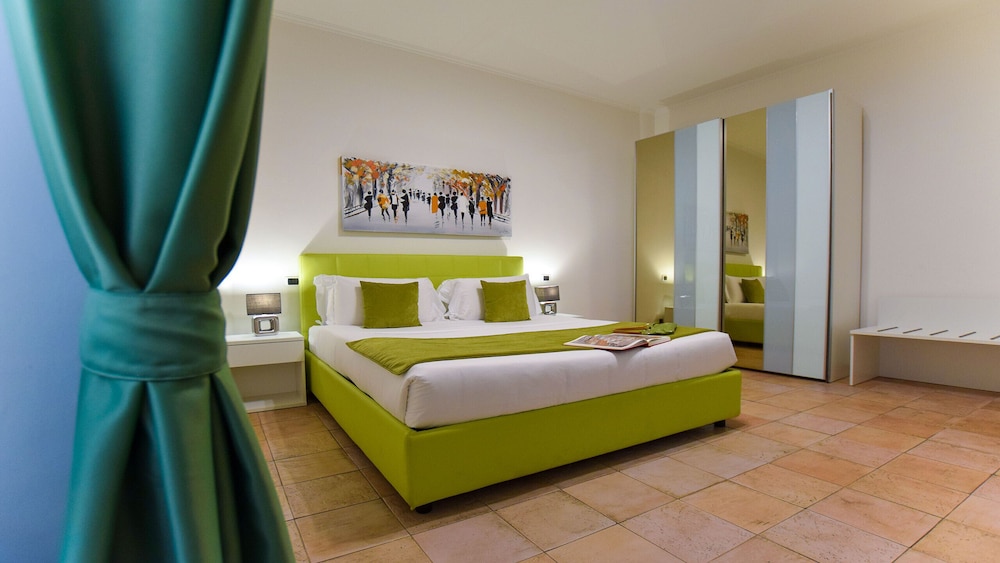 2 Bedrooms, Condo, Superior, 1 Single and 2 Double Beds, Annex