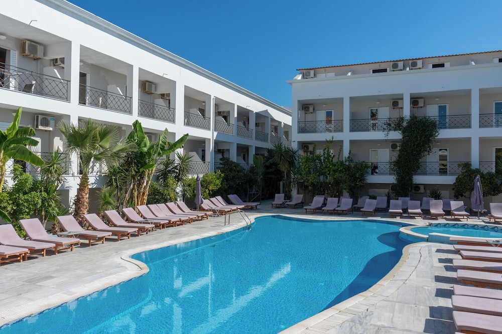Mojo Hotel 60/60