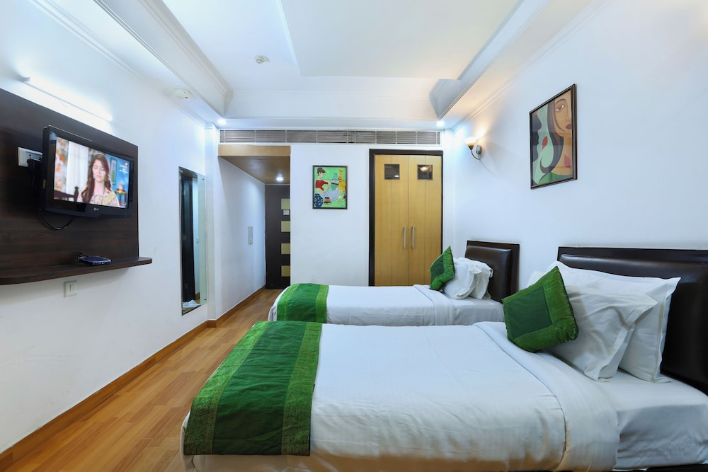 DELUXE, TWIN BEDS
