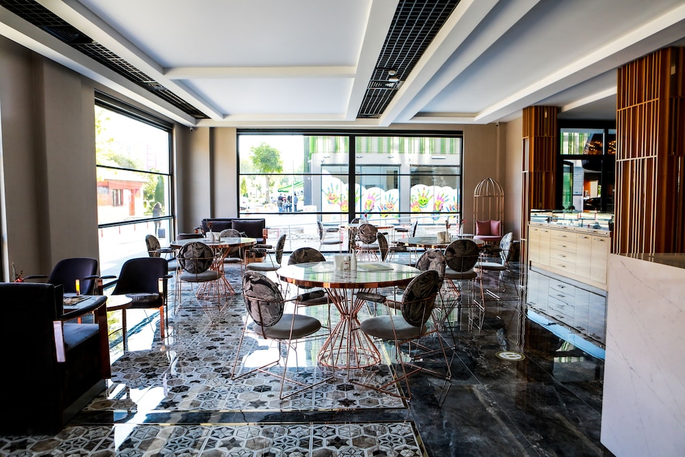 Grande Arte Hotel 42/58