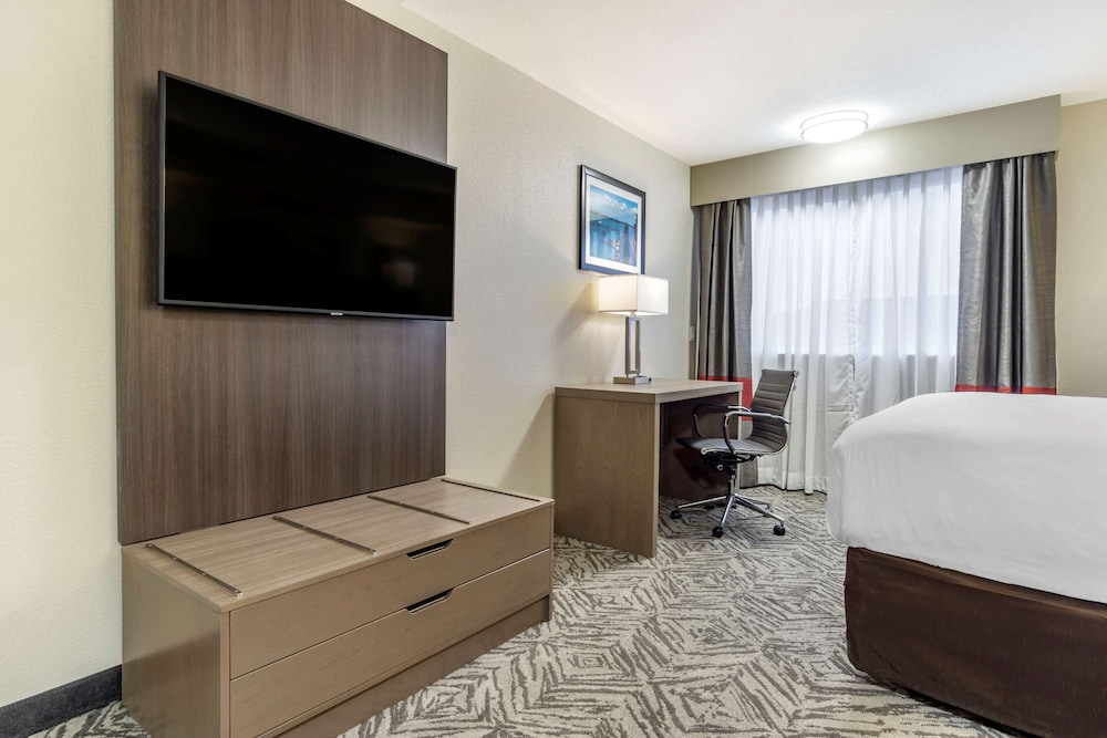 Quality Inn and Suites Pacific Auburn 22/51