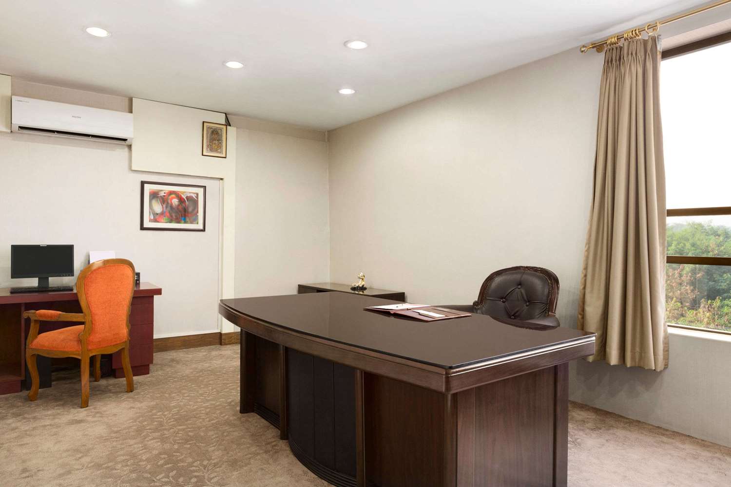 Ramada by Wyndham Jamshedpur 7/52