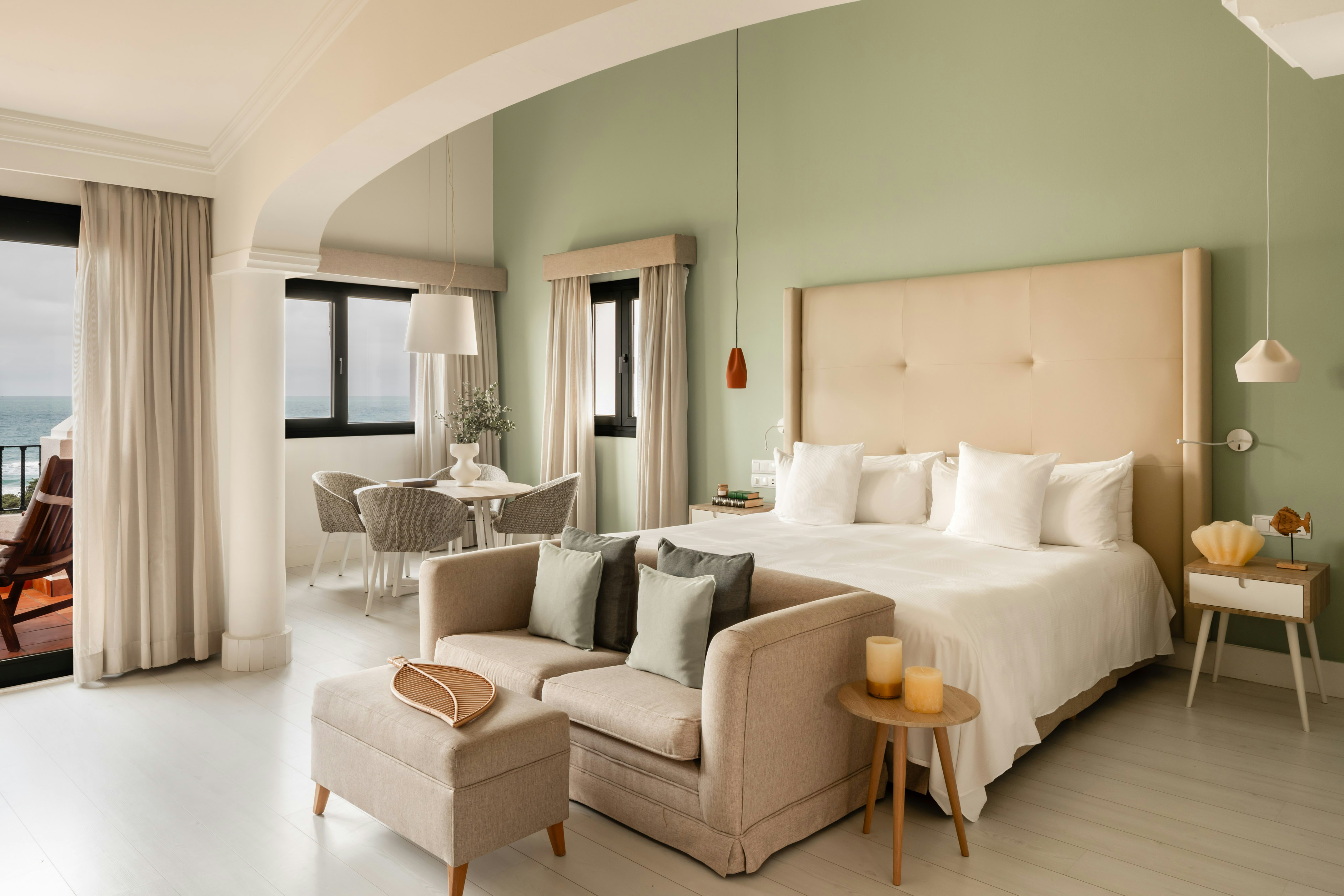 Red Level, Junior Suite