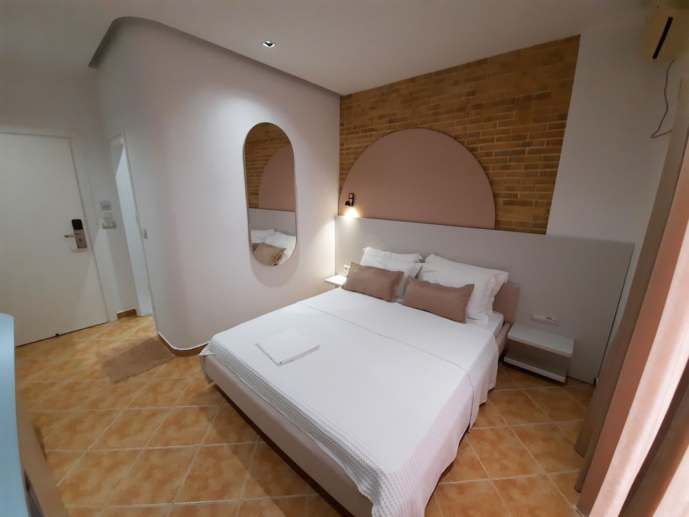 Hotel Piccollino 26/78