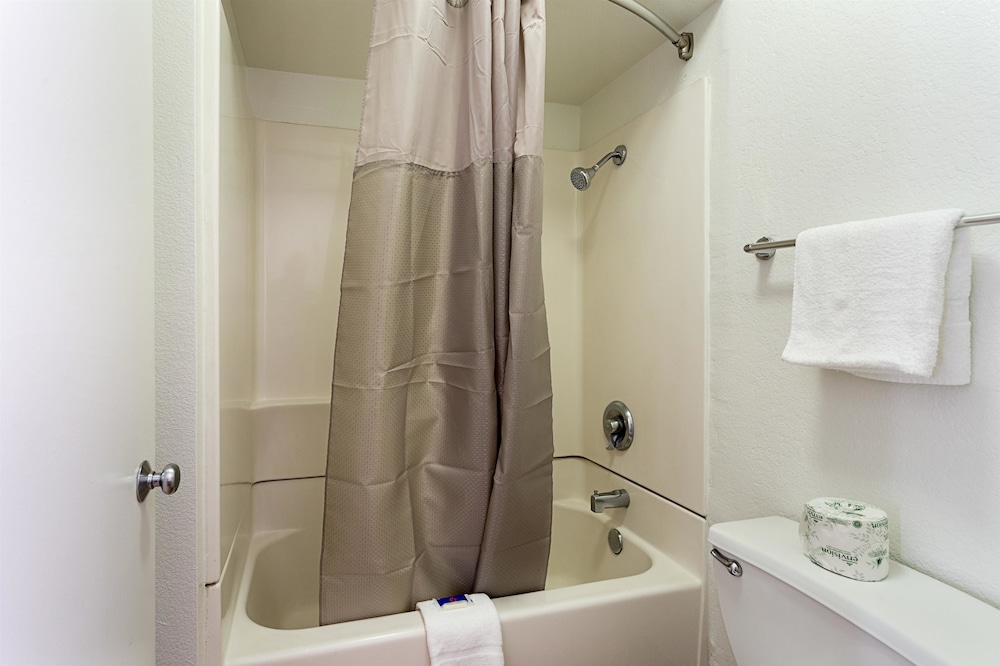 Motel6 Baton Rouge La Southeast 45/49