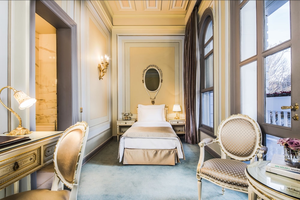 Bosphorus Palace Hotel Special Class 50/79