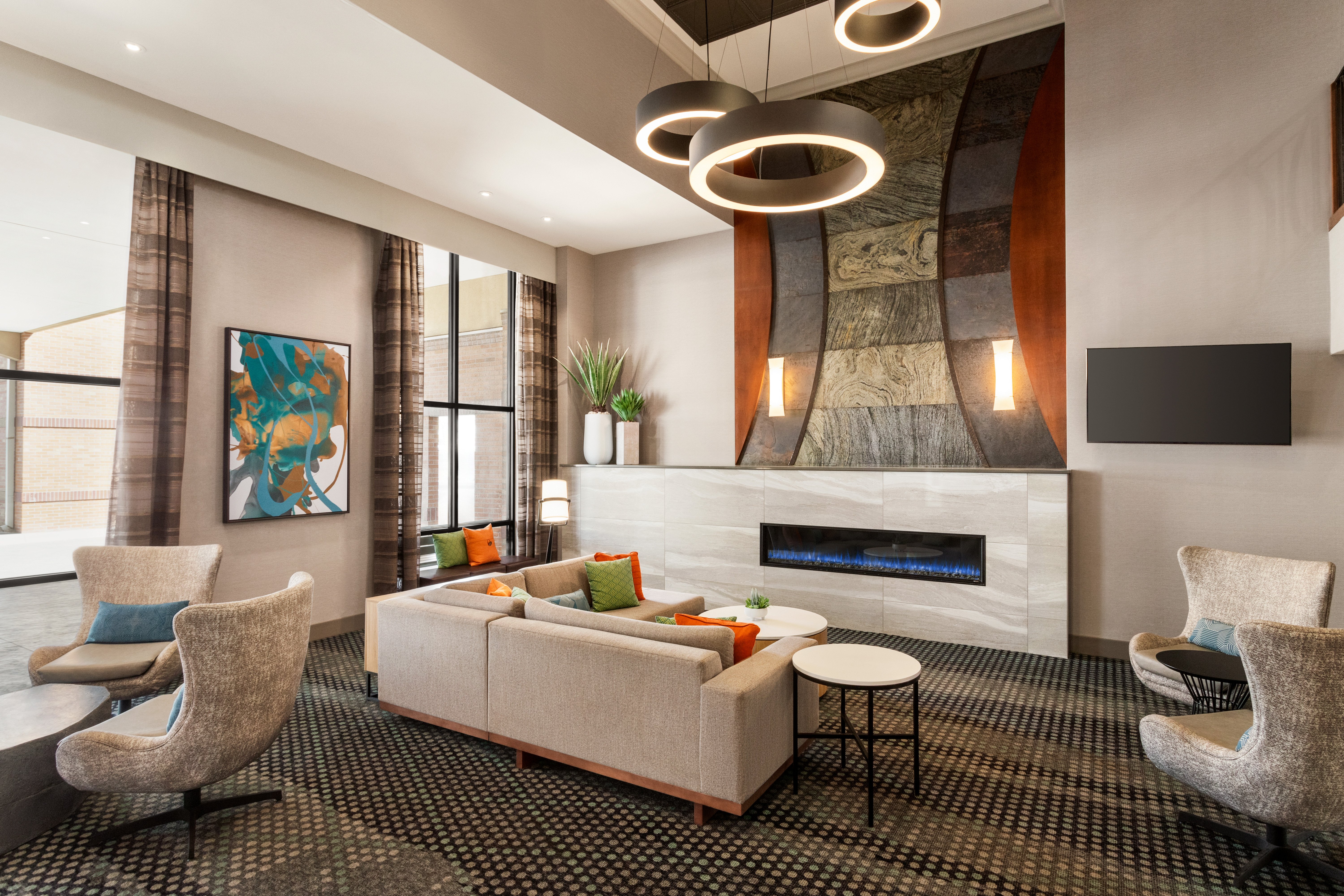 Holiday Inn Hotel Suites Council Bluffs I 29 16/38