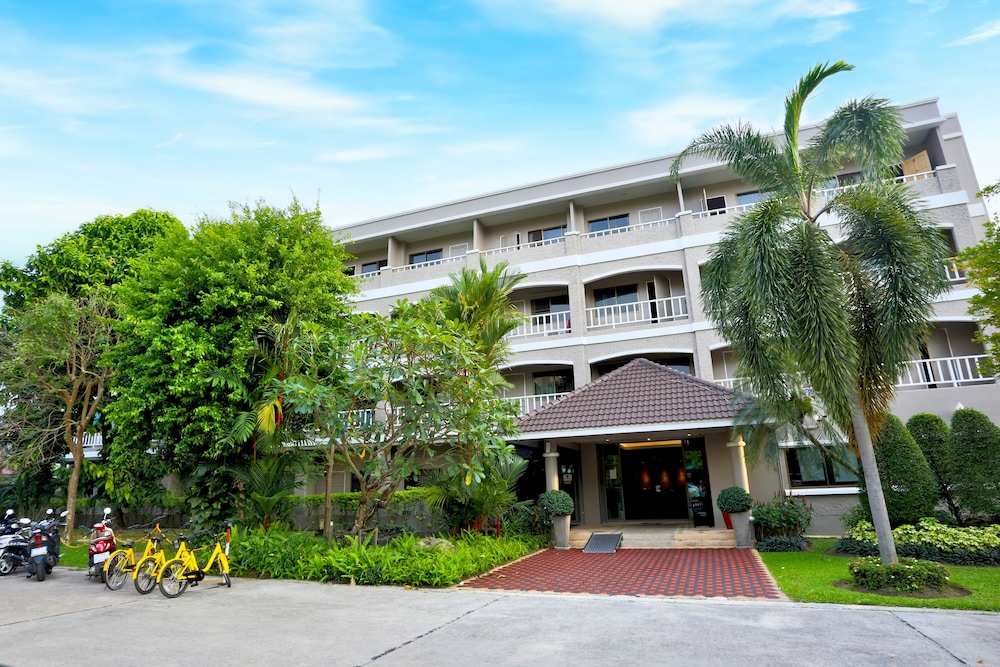 Pattra Mansion by AKSARA Collection 5/66