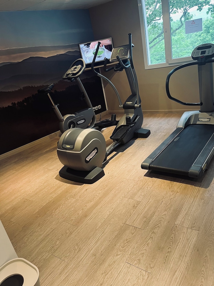 Novotel Suites Clermont Ferrand Polydome 44/72