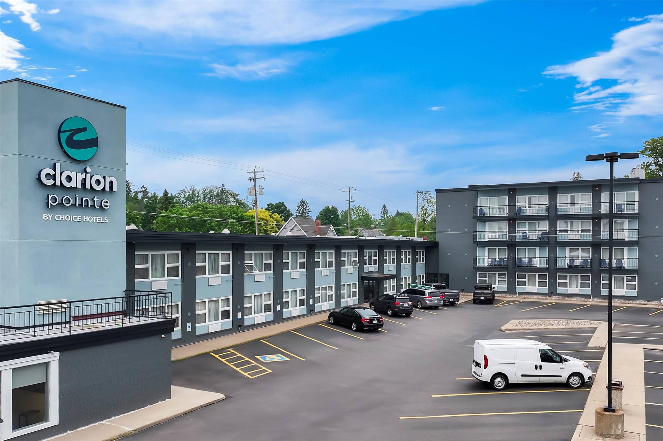 Clarion Pointe Rhinelander Downtown 21/30