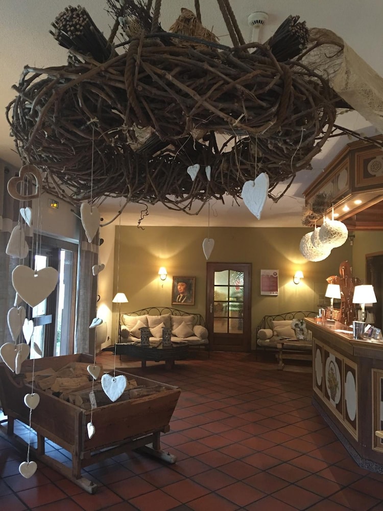 Le Verger Des Chateaux the Originals Relais Inter Hotel 3/69