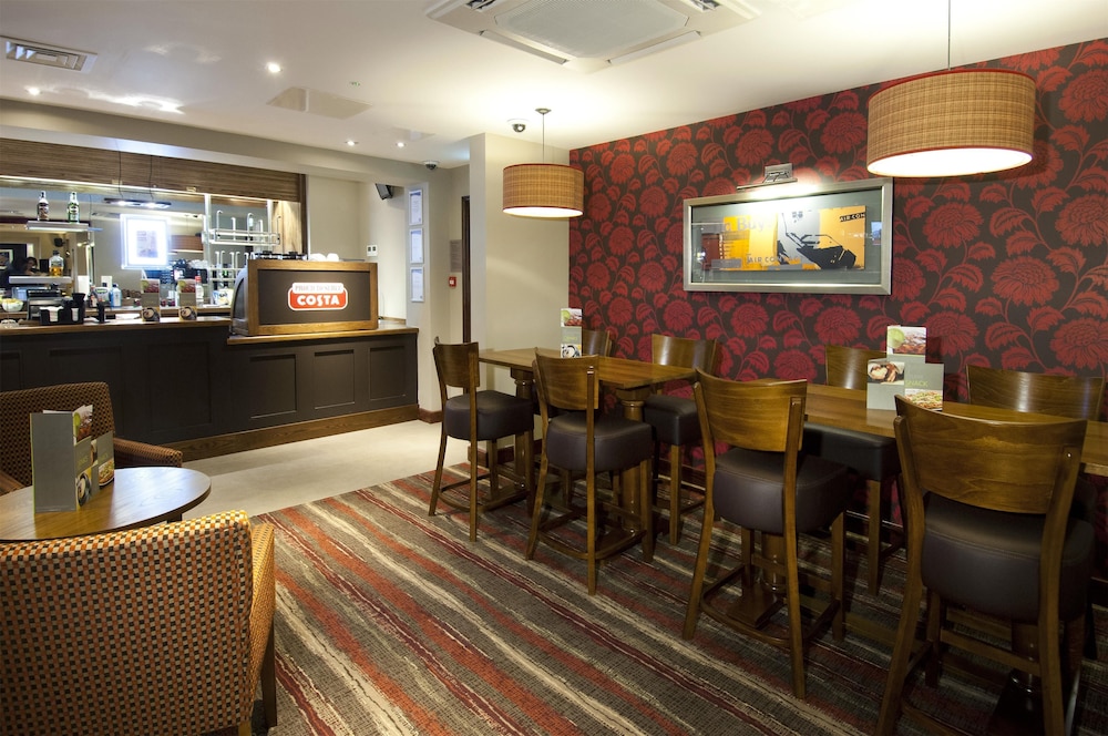 Premier Inn London Ealing 27/45