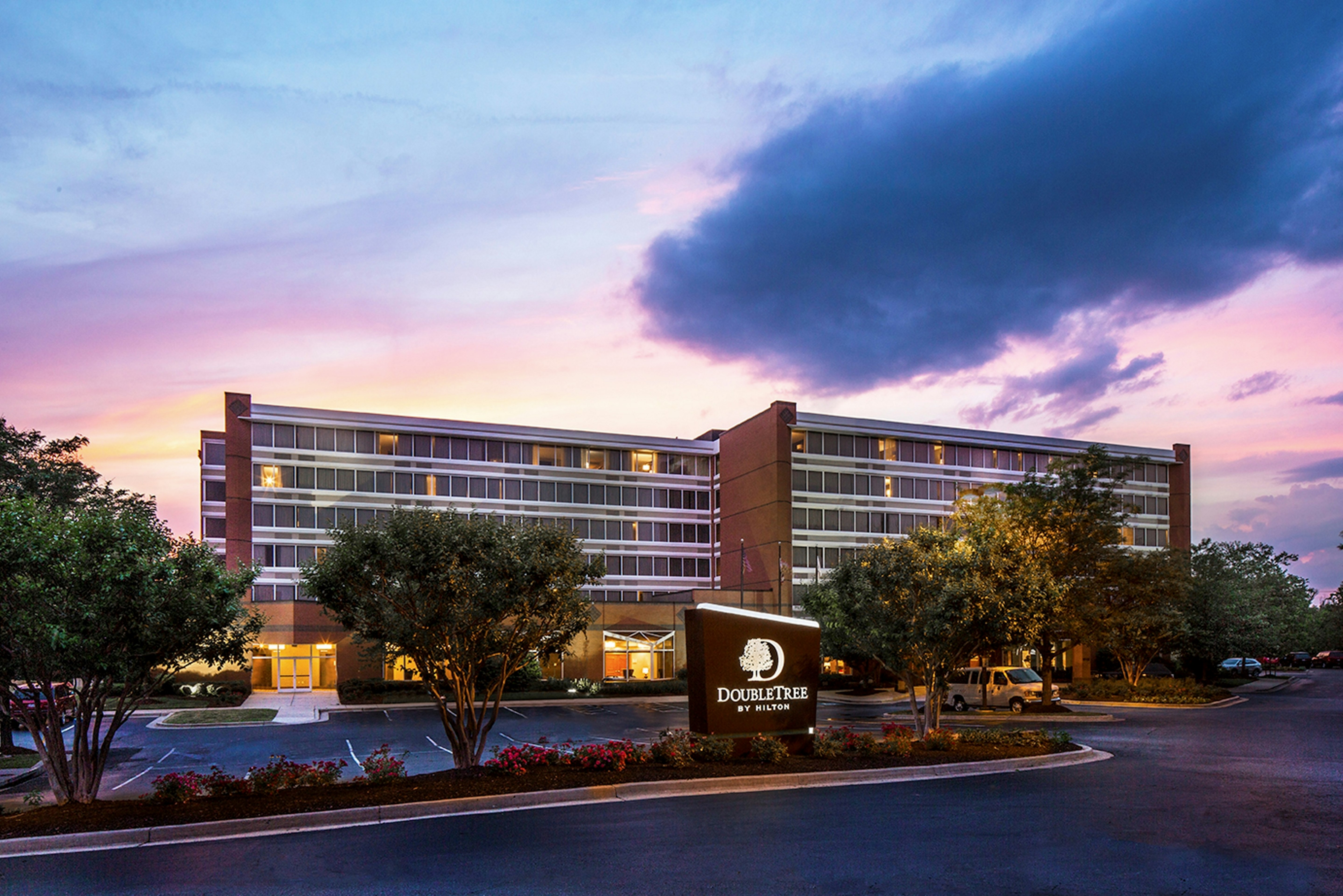 Doubletree By Hilton Hotel Largo-Washington Dc 54/57